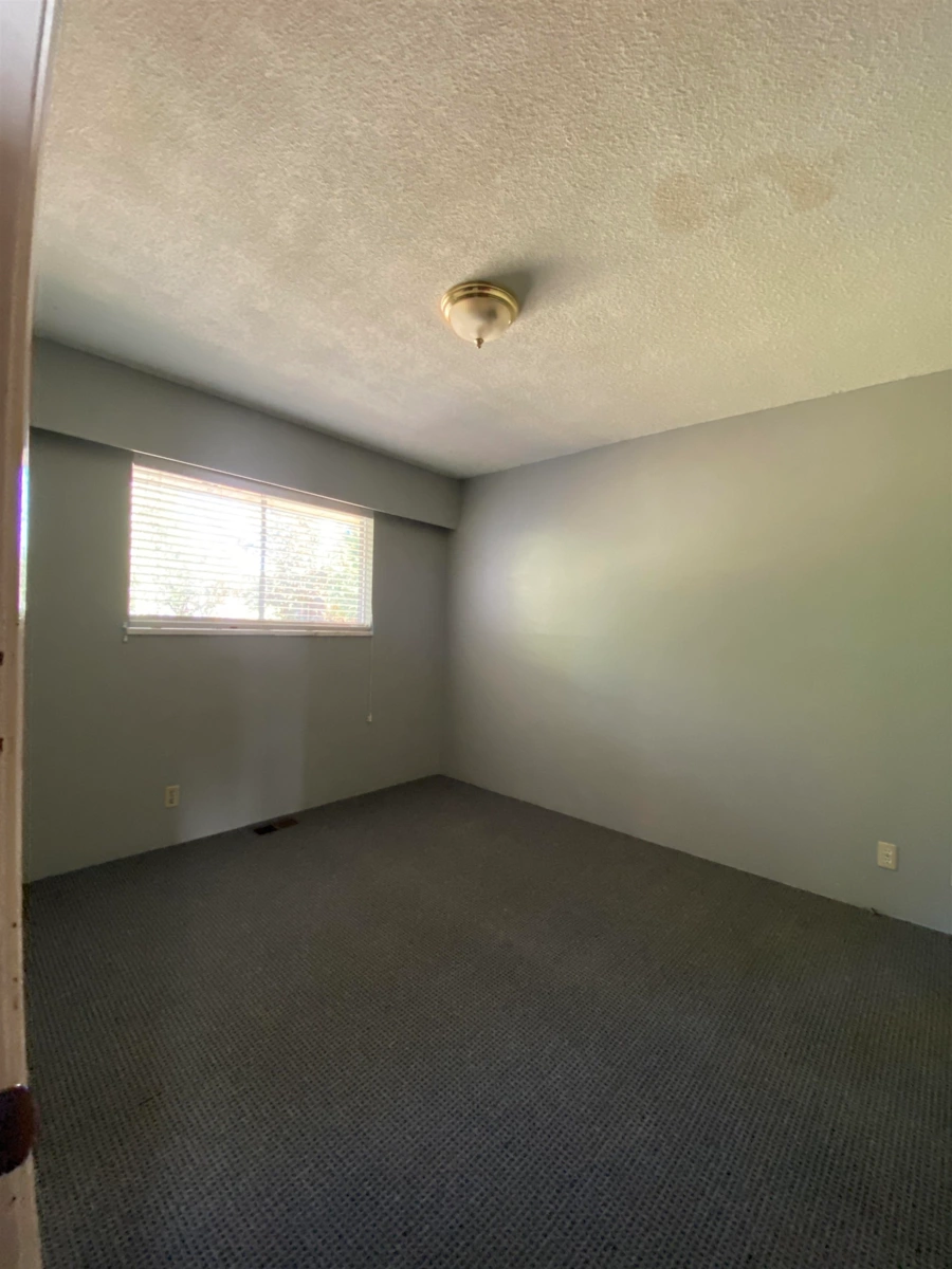 Family Room Photo of 15855 Vine Avenue, White Rock, BC