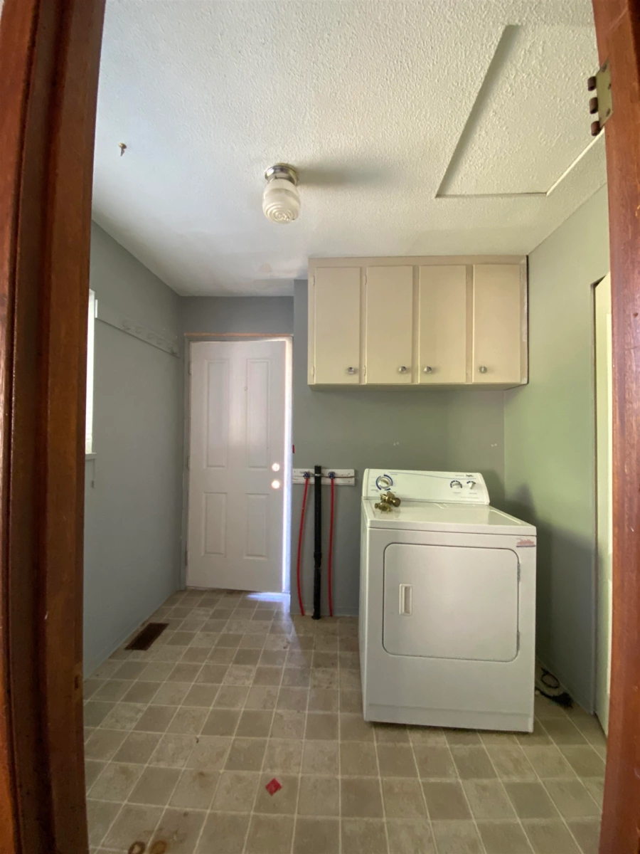 Pantry Photo of 15855 Vine Avenue, White Rock, BC