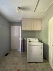 Walk-In Closet Photo of 15855 Vine Avenue, White Rock, BC
