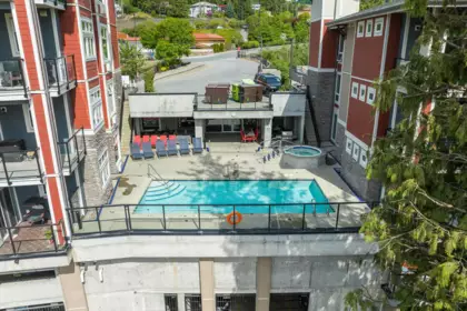 406 2238 Whatcom Road, Abbotsford, BC, Abbotsford — Apartment/Condo for sale