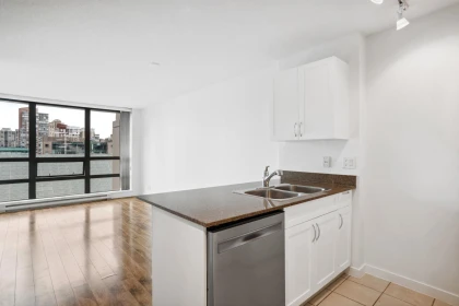 1233 933 Hornby Street, Vancouver, BC, Vancouver — Apartment/Condo for sale