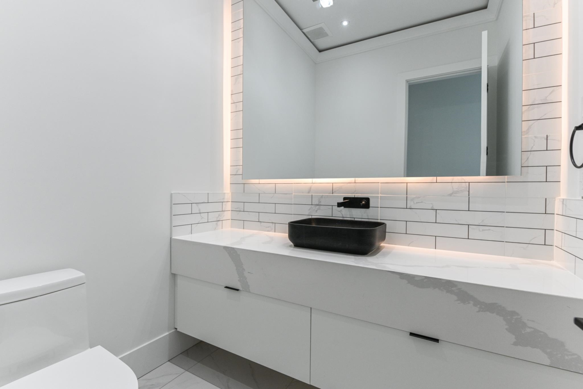 Laundry Room Photo of 20133 27 Avenue, Langley, BC