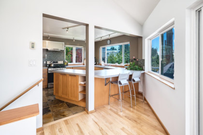 4873 Laurel Avenue, Sechelt, BC, Sechelt — Single Family Residence for sale