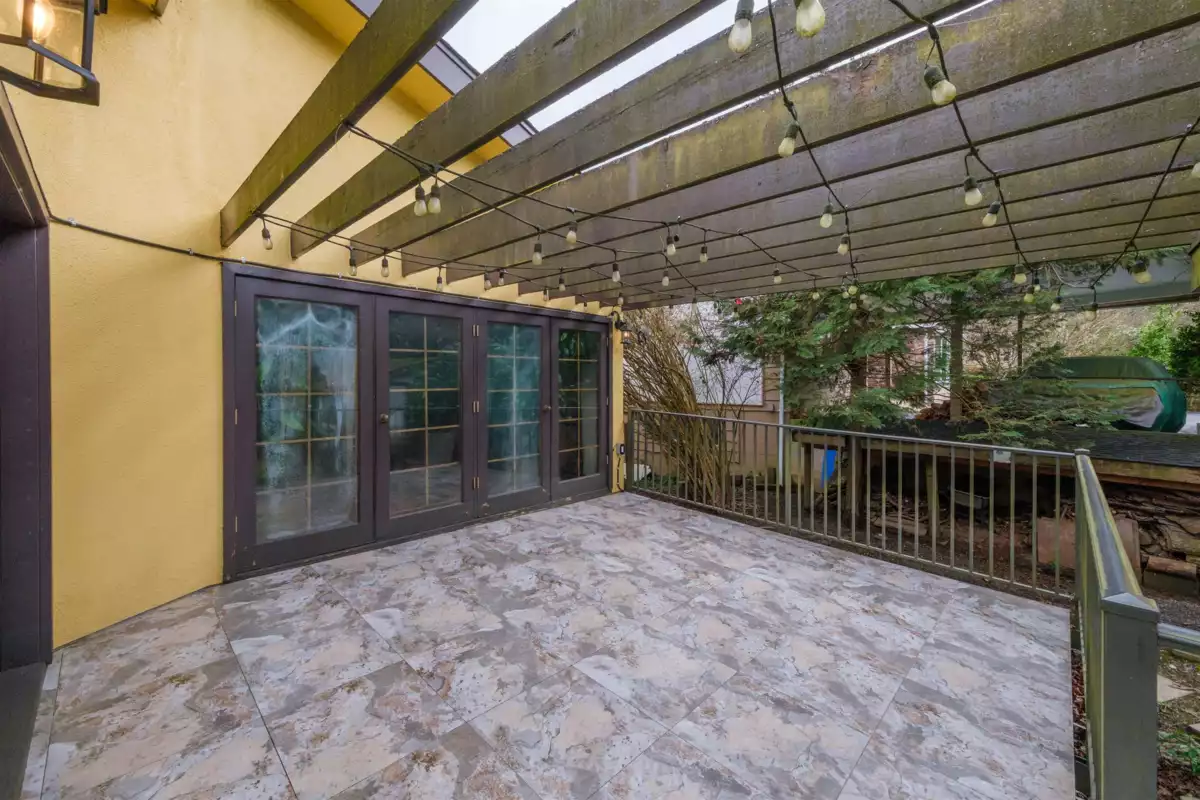 Street View Photo of 6000 Buckingham Avenue, Burnaby, BC