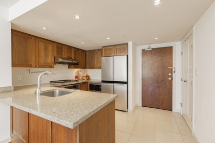 Kitchen Photo of 228 9373 Hemlock Drive, Richmond, BC
