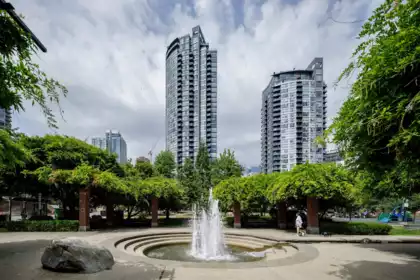 2903 1199 Seymour Street, Vancouver, BC, Vancouver — Apartment/Condo for sale