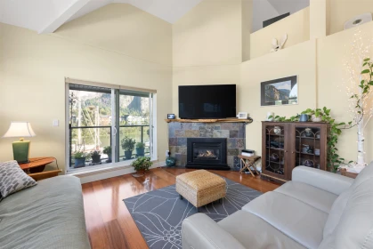 301 1468 Pemberton Avenue, Squamish, BC, Squamish — Apartment/Condo for sale