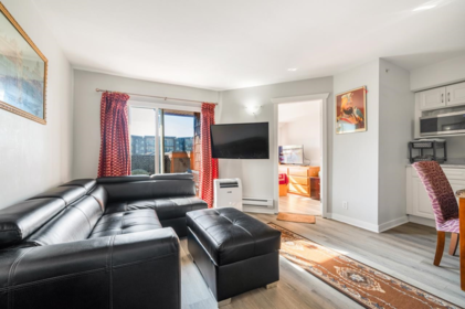 411 6960 120 Street, Surrey, BC, Surrey — Apartment/Condo for sale