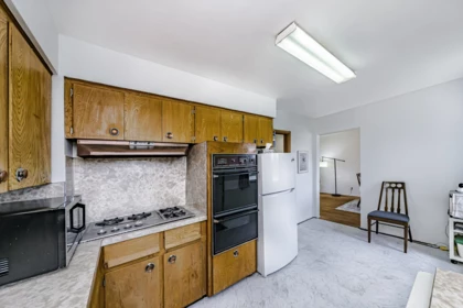 Guest Bathroom Photo of 837 Regan Avenue, Coquitlam, BC