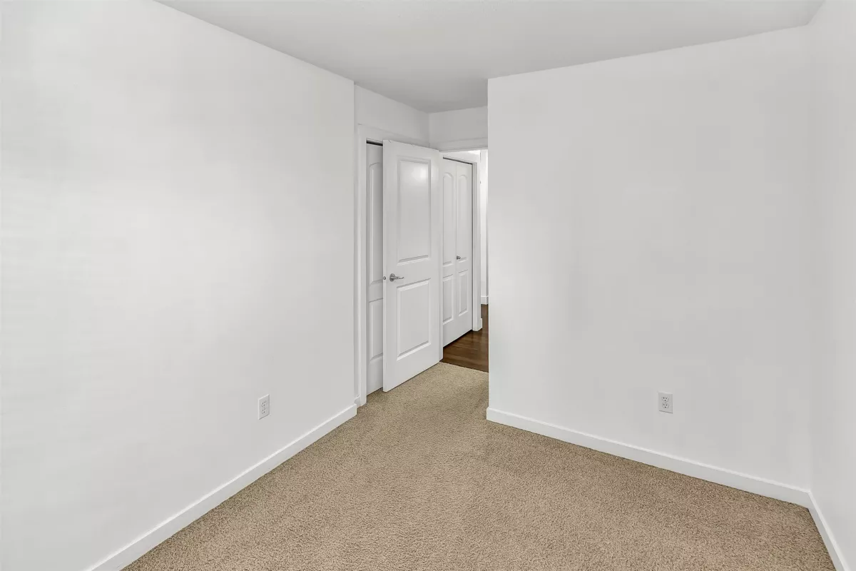 Mudroom Photo of 108 2038 Sandalwood Crescent, Abbotsford, BC