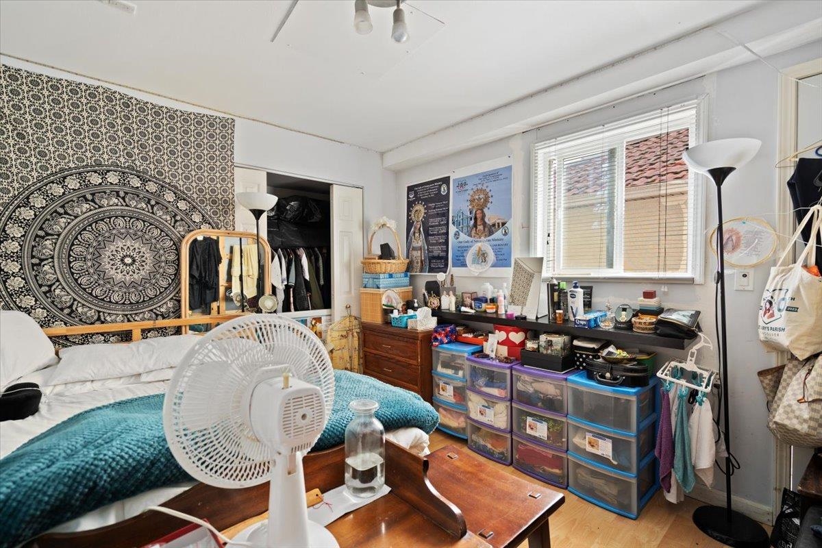 Entry Foyer Photo of 7138 Fraser Street, Vancouver, BC