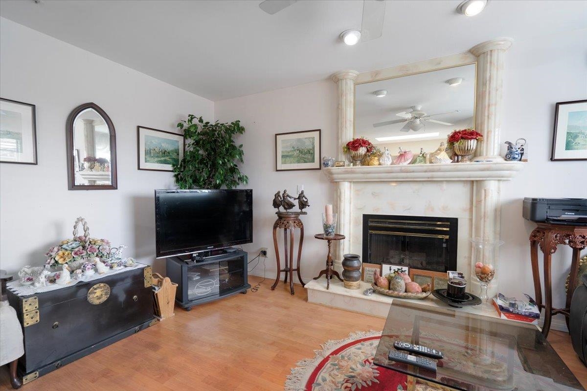 Family Room Photo of 7138 Fraser Street, Vancouver, BC