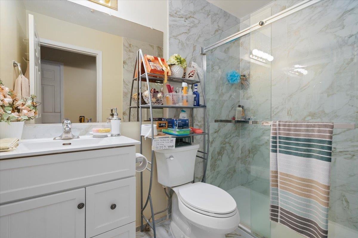 Laundry Room Photo of 7138 Fraser Street, Vancouver, BC