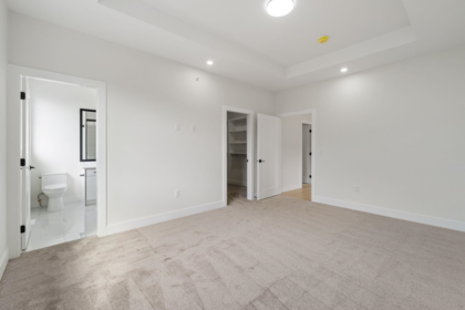 Walk-In Closet Photo of 32514 Higginbottom Court, Mission, BC
