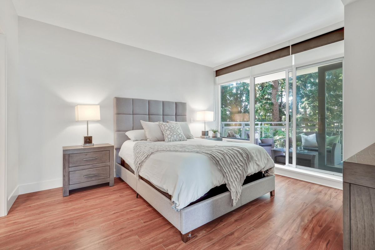 Bedroom 3 Photo of 404 15152 Russell Avenue, White Rock, BC