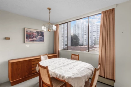 Kitchen Photo of 505 740 Hamilton Street, New Westminster, BC