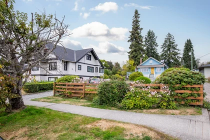 534 E 9th Street, North Vancouver, BC, North Vancouver — Single Family Residence for sale