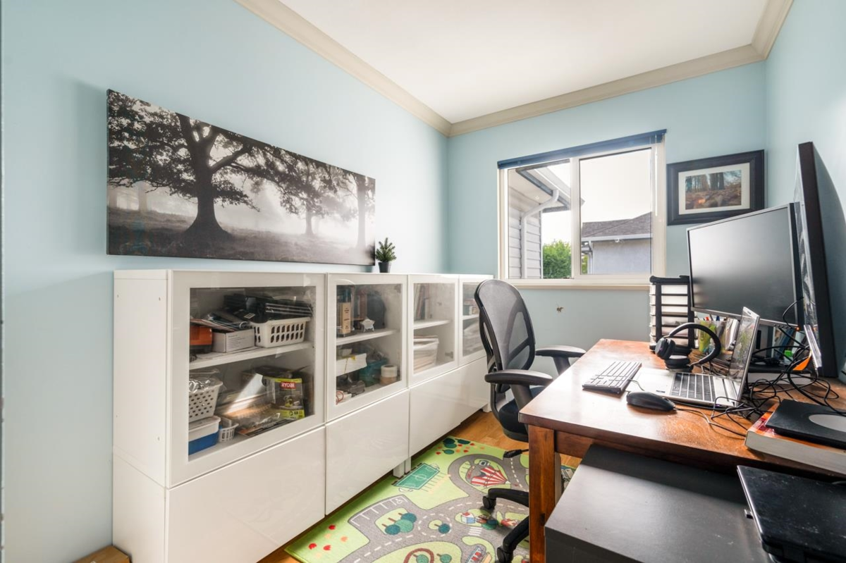 Breakfast Nook Photo of 11 10980 No. 2 Road, Richmond, BC