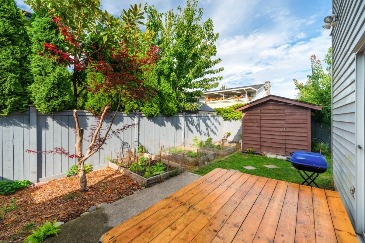 Powder Room Photo of 11 10980 No. 2 Road, Richmond, BC