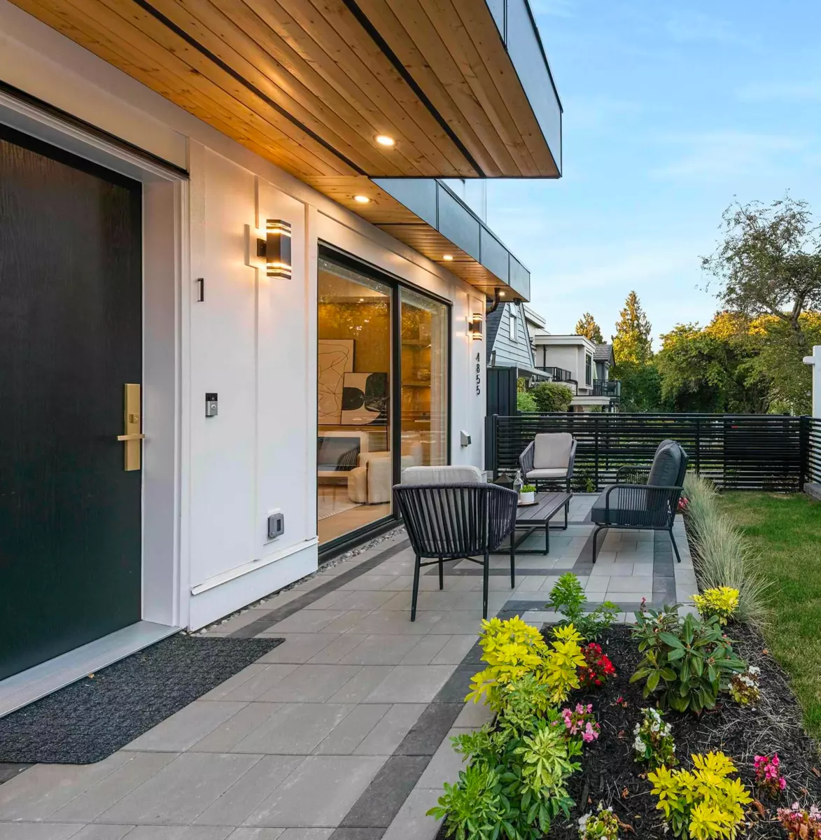 Exterior Front Photo of 1 4855 Dumfries Street, Vancouver, BC