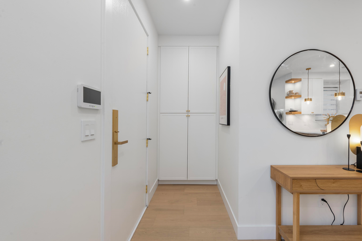 Primary Bathroom Photo of 1 4855 Dumfries Street, Vancouver, BC