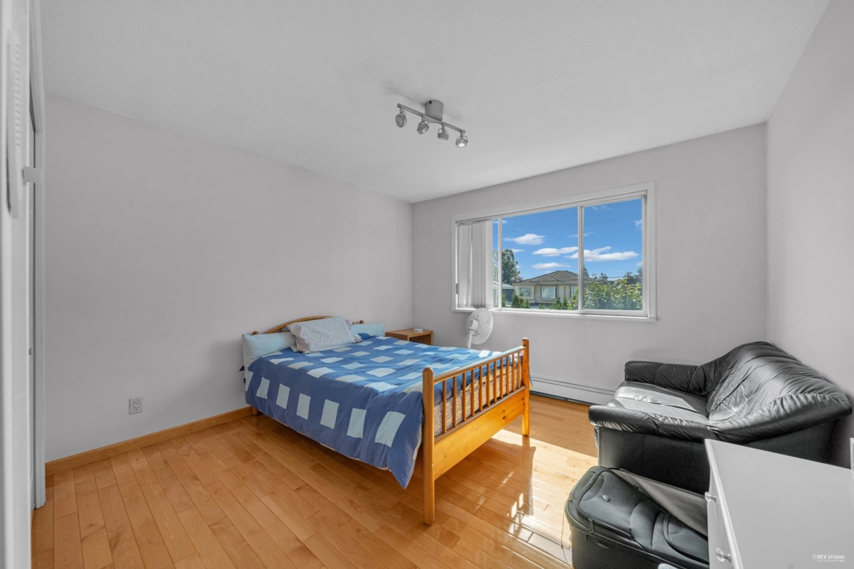Entry Foyer Photo of 426 W 44th Avenue, Vancouver, BC
