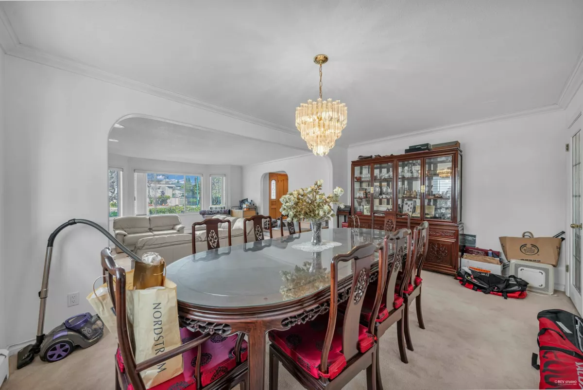 Walk-In Closet Photo of 426 W 44th Avenue, Vancouver, BC