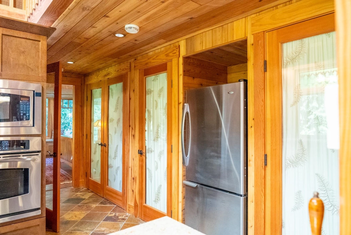 Office / Den Photo of 8807 Ainslie Point Road, Pender Island, BC