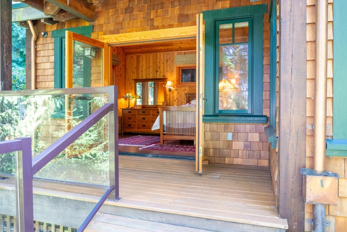 Outdoor Deck Photo of 8807 Ainslie Point Road, Pender Island, BC