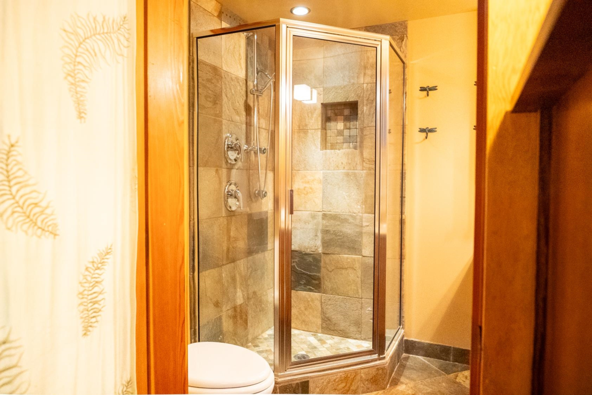 Outdoor Patio Photo of 8807 Ainslie Point Road, Pender Island, BC