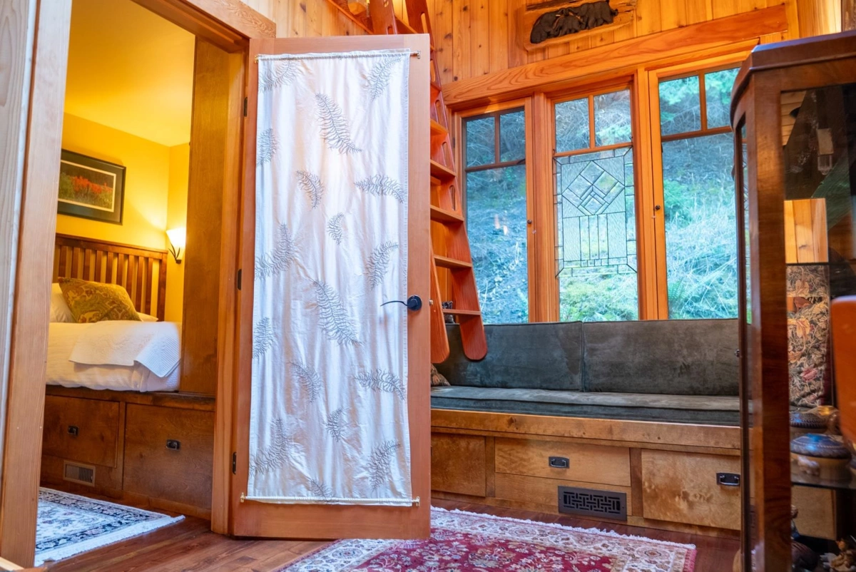 Swimming Pool Photo of 8807 Ainslie Point Road, Pender Island, BC