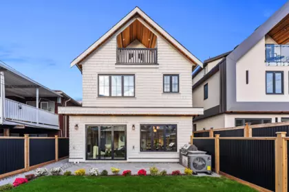 2 4763 Commercial Street, Vancouver, BC, Vancouver — Half Duplex for sale