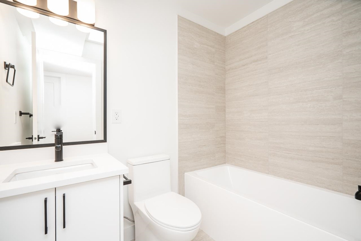 Aerial View of 2 128 N Grosvenor Avenue, Burnaby, BC