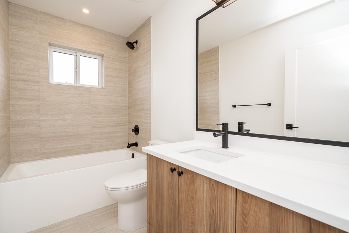 Garage Interior Photo of 2 128 N Grosvenor Avenue, Burnaby, BC