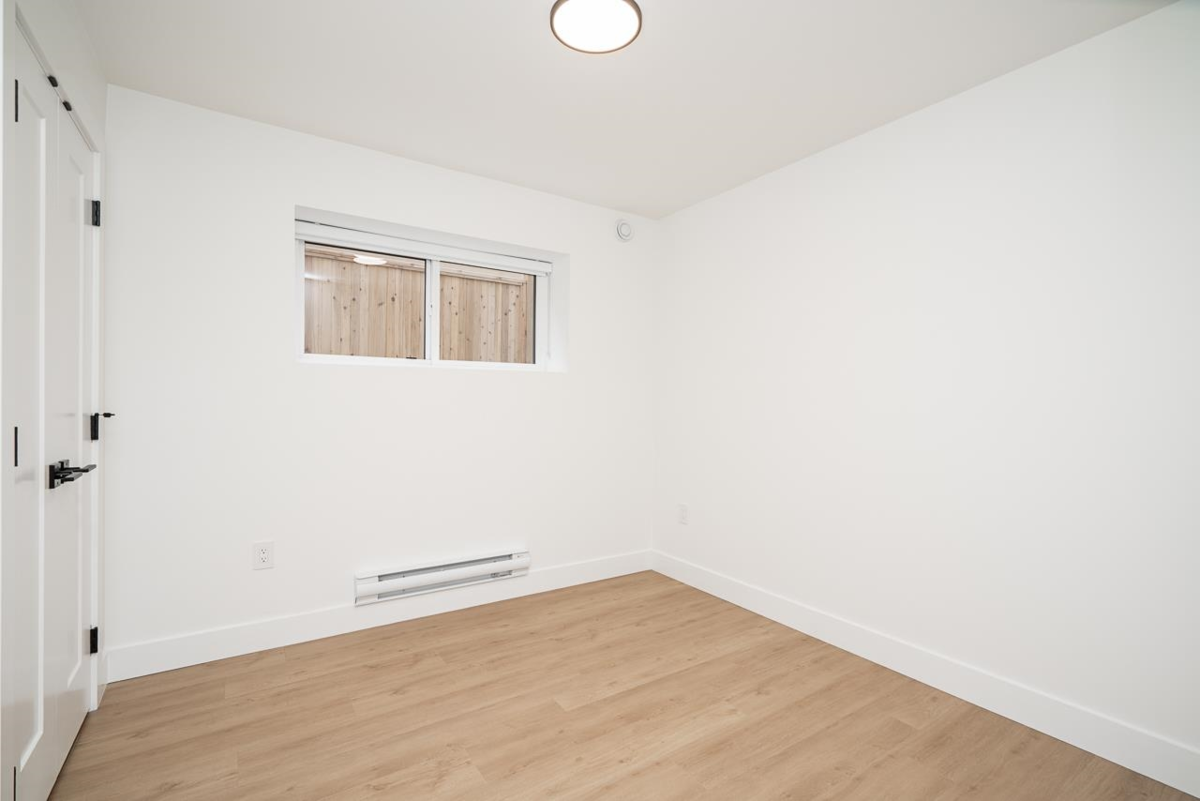 Hot Tub / Spa Photo of 2 128 N Grosvenor Avenue, Burnaby, BC