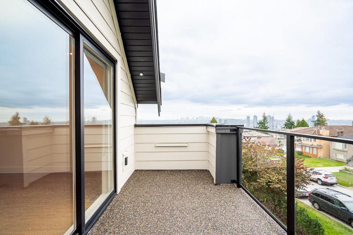 Office / Den Photo of 2 128 N Grosvenor Avenue, Burnaby, BC