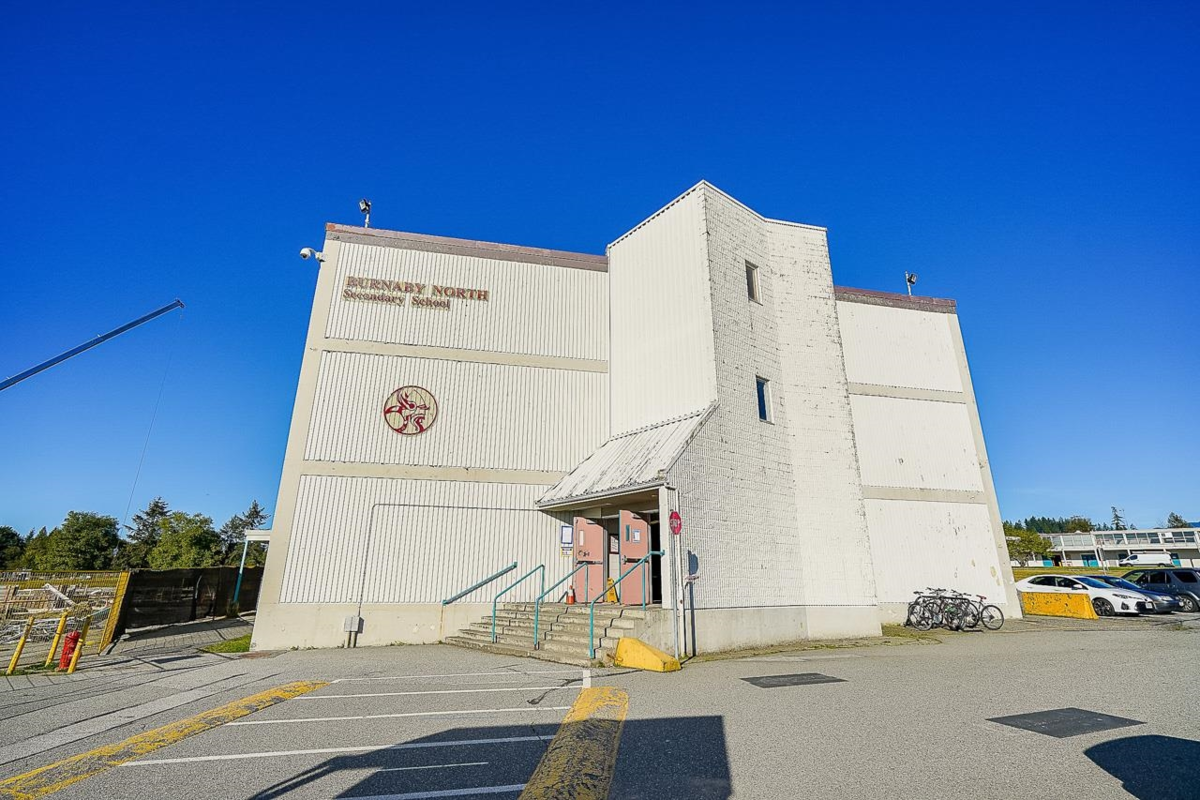 Playground / Recreational Area Near 2 128 N Grosvenor Avenue, Burnaby, BC