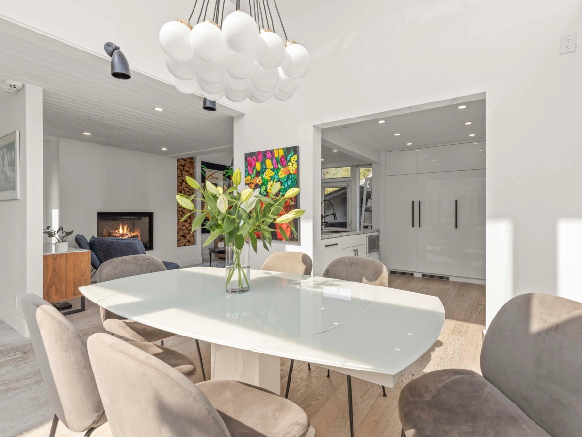 Walk-In Closet Photo of 4615 W 7th Avenue, Vancouver, BC