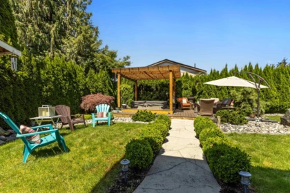 Garden / Landscaping Photo of 46403 Hope River Road, Chilliwack, BC