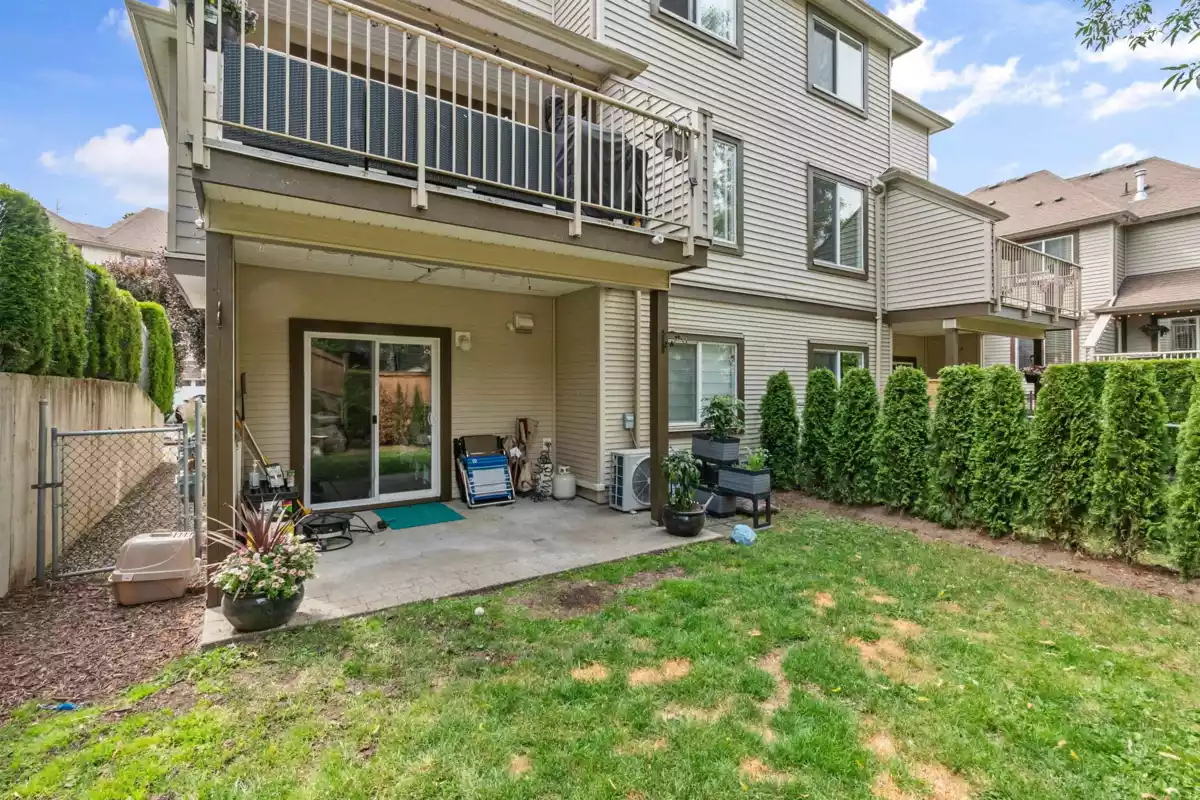 Backyard Photo of 25 46778 Hudson Road, Sardis, BC