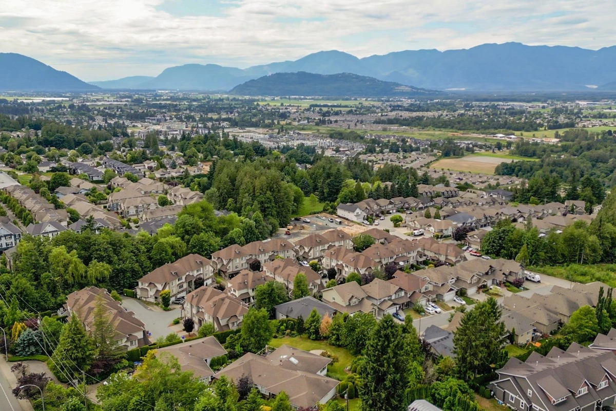Hot Tub / Spa Photo of 25 46778 Hudson Road, Sardis, BC