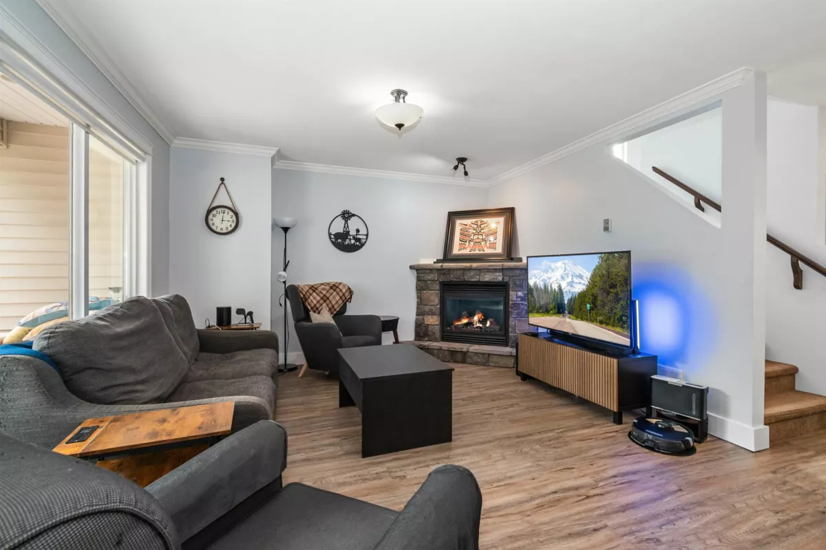 Primary Bathroom Photo of 25 46778 Hudson Road, Sardis, BC