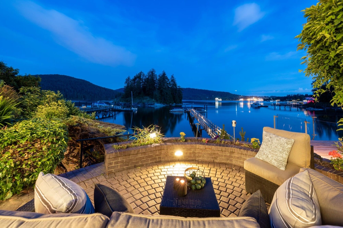 Dining Area Photo of 4625 Strathcona Road, North Vancouver, BC
