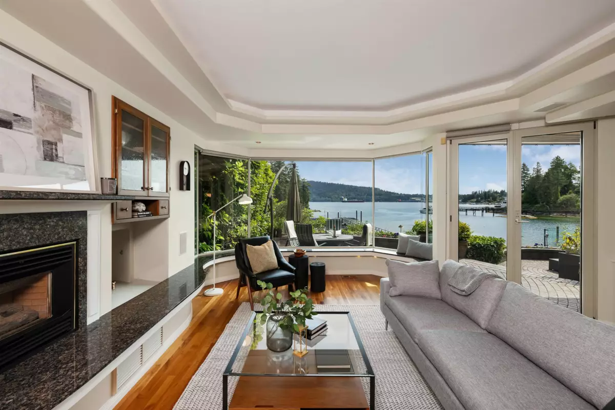 Mudroom Photo of 4625 Strathcona Road, North Vancouver, BC