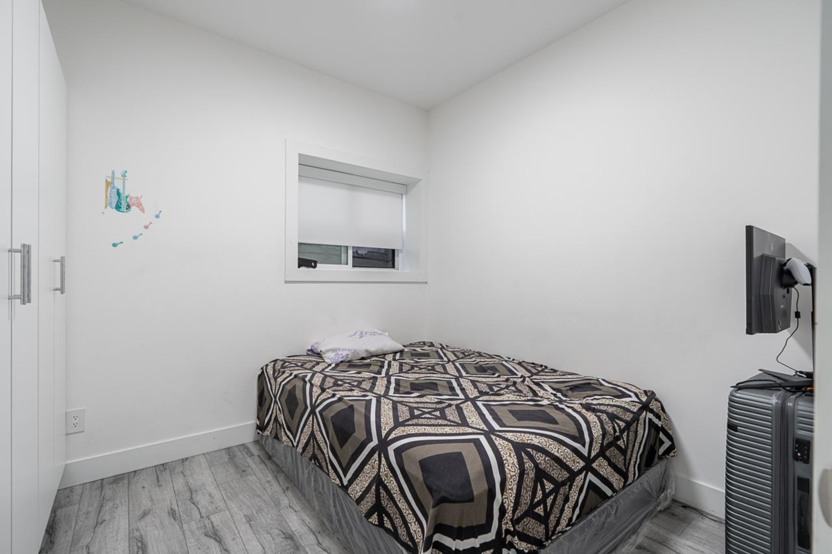 Hallway Photo of 15051 63a Avenue, Surrey, BC