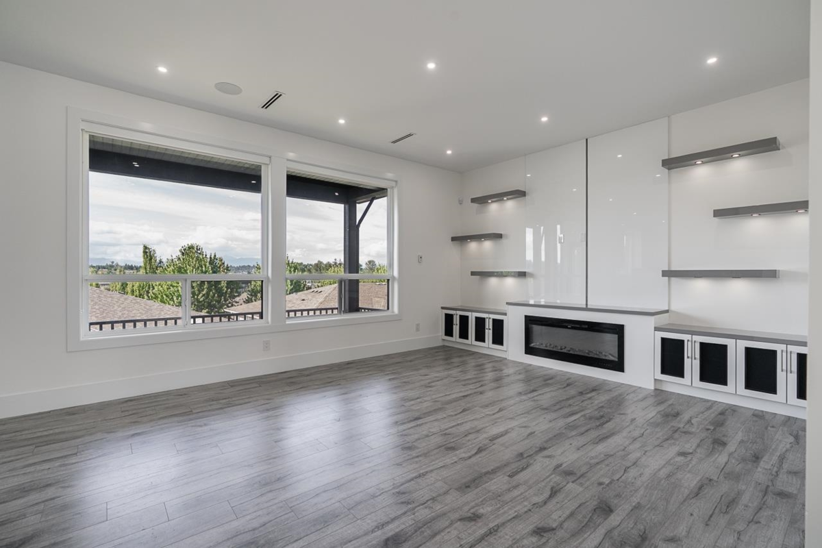Kitchen Photo of 15051 63a Avenue, Surrey, BC
