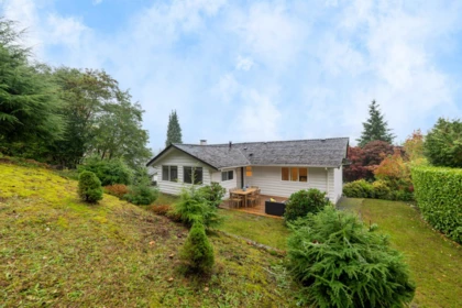 Garden / Landscaping Photo of 850 Jefferson Avenue, West Vancouver, BC