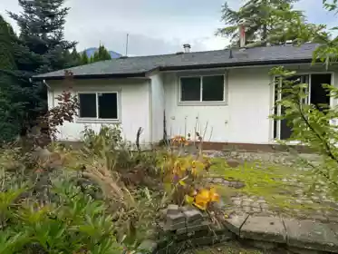 2160 Parkway Road, Squamish, BC, Squamish — Single Family Residence for sale