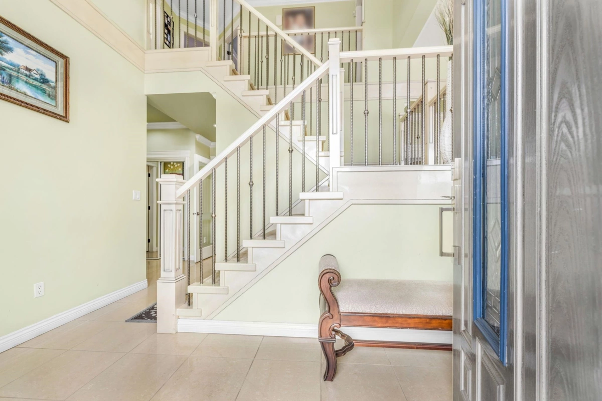 Dining Area Photo of 14833 71a Avenue, Surrey, BC