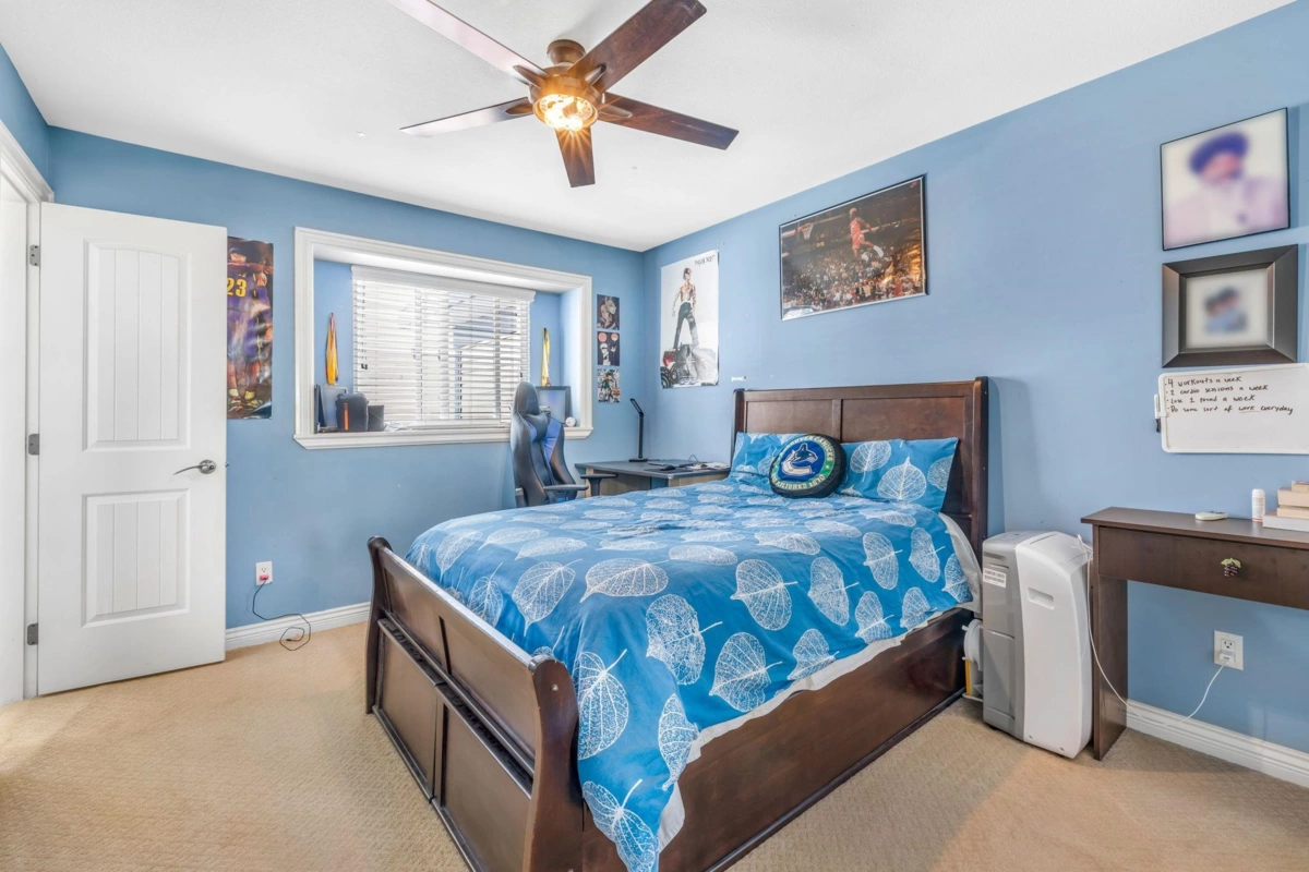 Entry Foyer Photo of 14833 71a Avenue, Surrey, BC